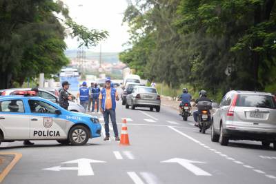 Mais uma vez: ‘Marimbondos’ do Detran surpreenderam motoristas e fizeram mais apreensões de veículos  (Foto: Felipe Vieira)
