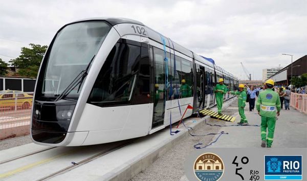 Ótimo: O VLT já está circulando pela cidade