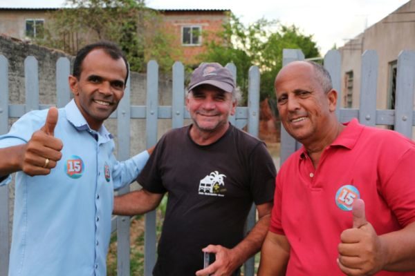 Nas ruas: Dudu apresenta propostas ao povo de Itatiaia