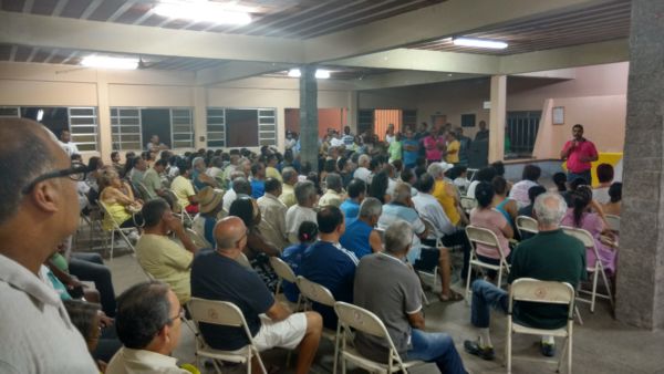 Anúncio de apoio a Samuca foi feito por Jari durante reunião no Clube do Bocha, na Vila Santa Cecília (foto: Divulgação)