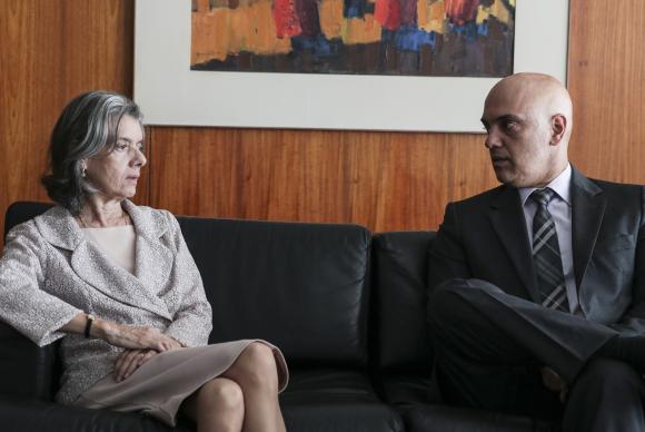Cármen Lúcia, discute com o ministro da Justiça, Alexandre de Moraes a situação nos presídios do país