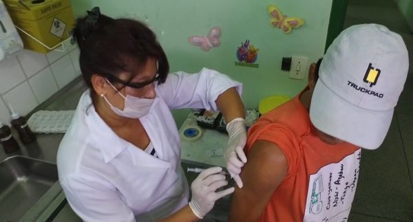 Na zona urbana: Cidadãos que se encaixam no perfil recomendado para receberem a vacina podem se dirigir aos postos de saúde (Foto: Divulgação/ Ascom PMR)