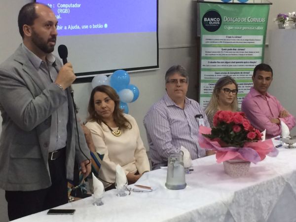 Abertura: Vice-prefeito de Volta Redonda, Maycon Abrantes, abriu as atividades do segundo dia da Semana da Enfermagem (Foto: Divulgação/Ascom PMVR)