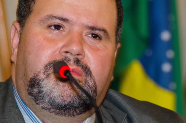 Inelegível: Rejeição de contas impede Jonas de disputar eleições por oito anos 