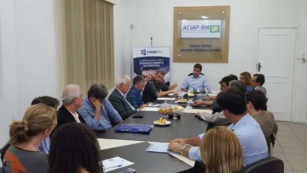 Empresários e autoridades municipais discutem geração de emprego e renda para Barra Mansa