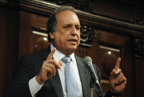 Pezão teve vitória importante em comissão e precisa do mesmo no plenário