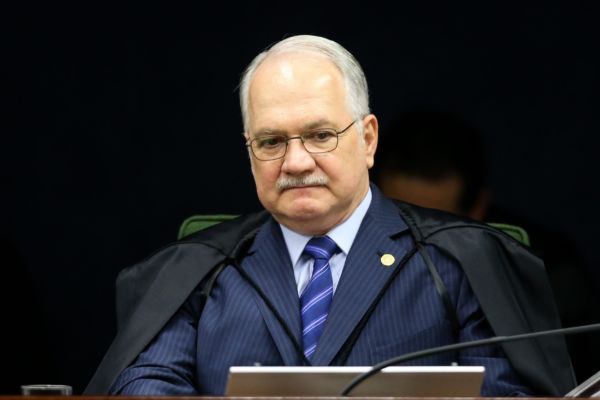 Decisão: Fachin proibiu Gustavo Pedreira e Job Ribeiro Brandão a usarem telefones e internet, além de determinar pagamento de fiança (Foto: Arquivo)