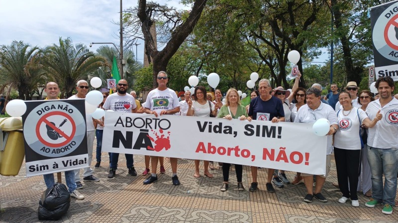 Marcha contra o aborto reúne manifestantes na Vila Diário do Vale