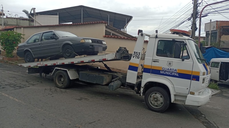 Carro furtado é recuperado no Retiro em Volta Redonda Diário do Vale