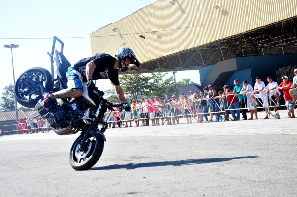 Mega Encontro de Som Automotivo e Rebaixados reúne apaixonados por