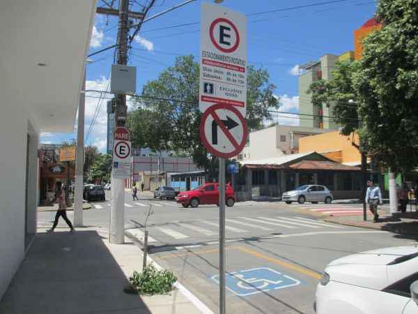 Em discussão: Sistema de estacionamento rotativo de Resende é objeto de debate