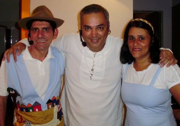 Musical: Contadores de história Jujuba e Ana Teixeira voltam ao palco do teatro em Angra dos Reis com a participação de Glauter Barros (Foto: Divulgação)