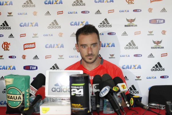 No ponto: Mancuello afirma que está pronto para estrear com a camisa do Flamengo (Foto: Divulgação)