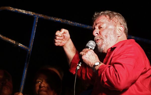 Lula está preso na sede da PF em Curitiba