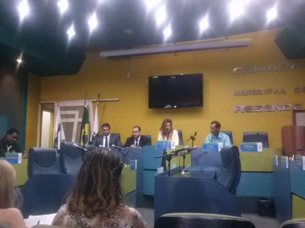 Esclarecimento: Soraia Balieiro disse que vereadores afastados continuam a receber subsídios por força de lei
