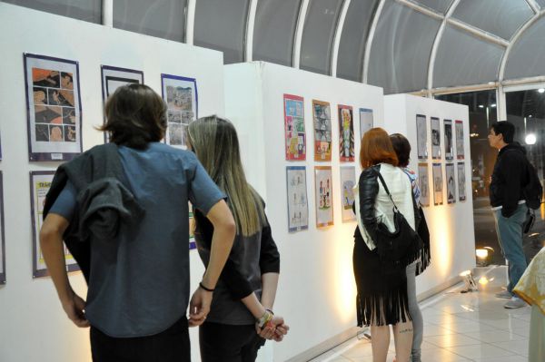Cerca de 200 trabalhos selecionados, incluindo os premiados, ficam no Espaço das Artes Zélia Arbex até o dia 14 de agosto (foto: ACS) 