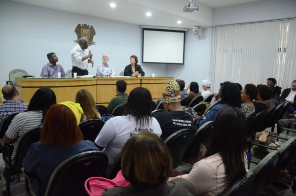 Cerimônia para os vinte novos membros foi no auditório da prefeitura de Volta Redonda no final da tarde desta terça-feira (Foto: Divulgação PMVR)