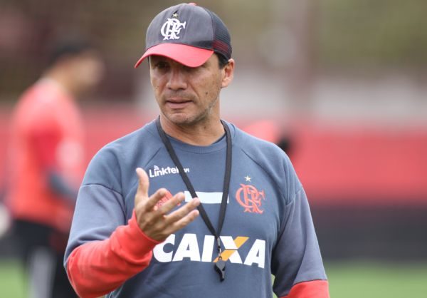 Subindo: Zé Ricardo vê cada vez mais próximo o topo da tabela e a certeza de brigar pelo título
