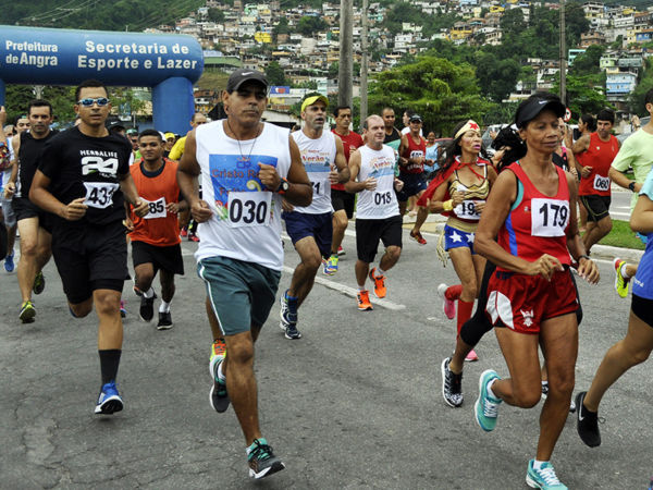 Largando da Praia do Bonfim: Tradicional corrida dos Santos Reis ocorre hoje, às 20h30 (Foto: Divulgação)