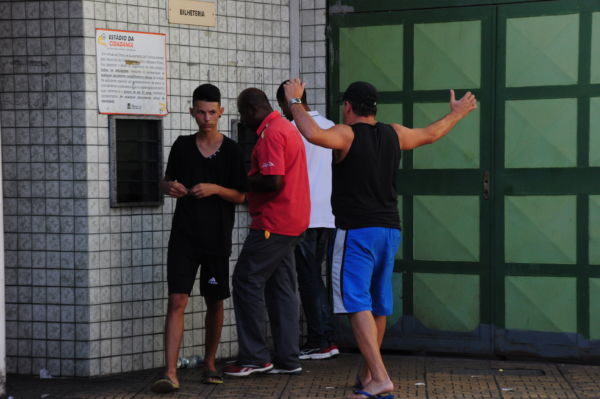 Movimentação foi pequena nas bilheterias do Estádio da Cidadania