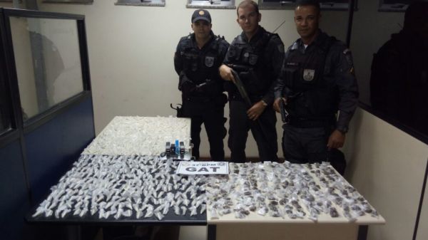 Droga apreendida foi levada para Instituto de Criminalística Carlos Éboli de Resende (foto: Cedida pela PM)