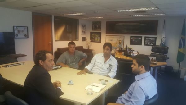 Deley e Gallo conversam com secretário estadual sobre projetos para Niterói
