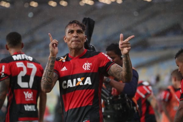 Brilhou: Guerrero fez bonito e comandou a vitória do Flamengo (Foto: Divulgação)