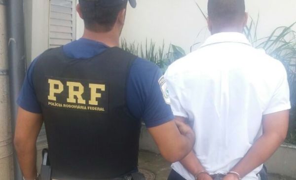 Suspeito de homicídio é preso em Angra dos Reis pela PRF (foto; Cedida pela PRF)
