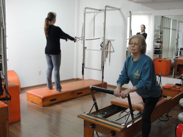 Condicionamento físico: Pilates estão sendo procurado para quem procura um treinamento personalizado (Foto: Júlio Amaral)