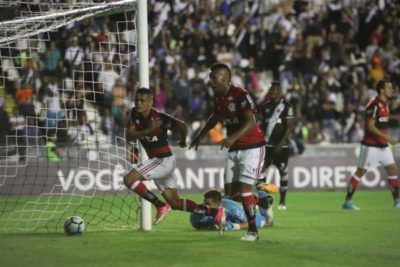 Flamengo bateu o Vasco na casa do adversário (Foto:Divulgação)