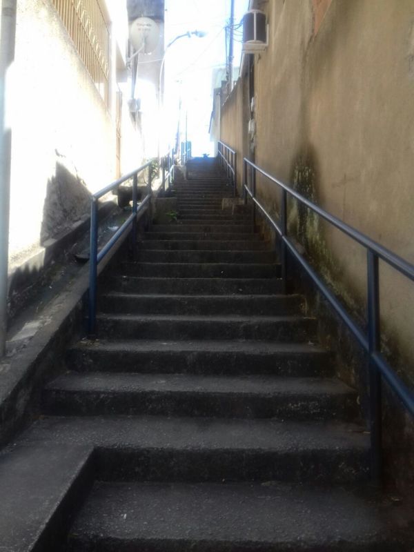 falta de luz escadao