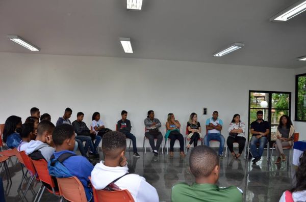 Programa que beneficia pessoas de 15 a 29 anos foi lançado no Horto Municipal de Porto Real (Dorinha Lopes - PMPR)