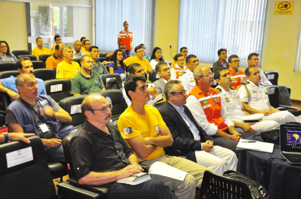 Segurança: Evento teve a presença de palestrantes sobre planos de emergência (Foto: Divulgação)