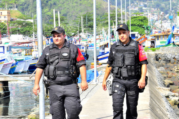 Nas ruas: População tem se sentido mais segura com a presença dos policiais (Foto: Wagner Gusmão/PMAR)