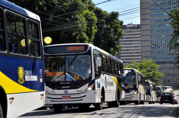Novidade: ônibus recém-adquiridos circulam pela Vila santa Cecília