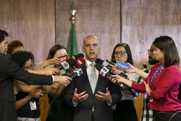 Marcelo Caetano: ‘Os valores das despesas por si são superiores à arrecadação’