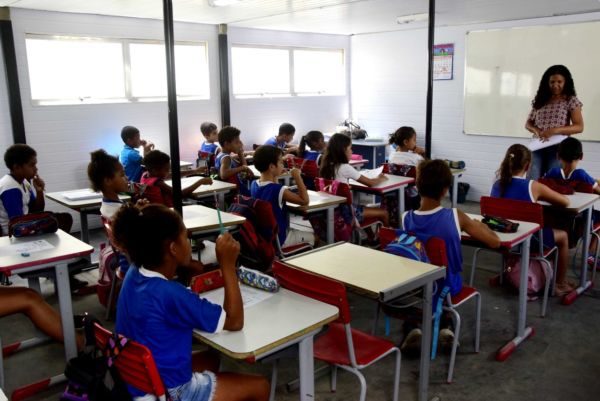 Resende terá reforço na rede municipal de Educação