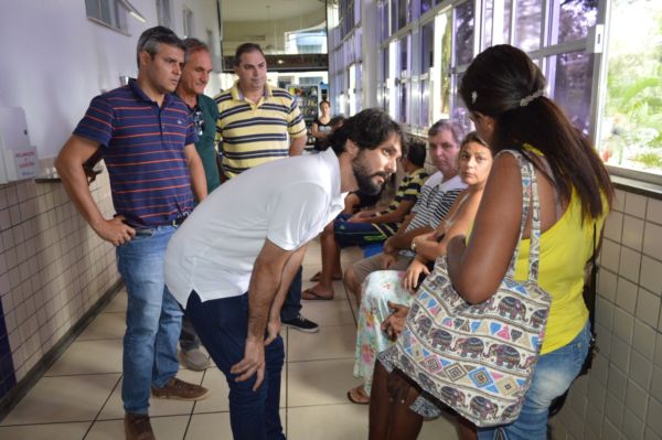 Prefeito visita Hospital São João Batista e fala com pacientes e funcionários (foto: Evandro Freitas - Secom)