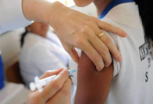 Imunização: Alerta de vacinação é para quem vai viajar para as áreas de risco no Carnaval - Arquivo