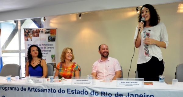 Prefeitura amplia parceria com artesãos em Volta Redonda