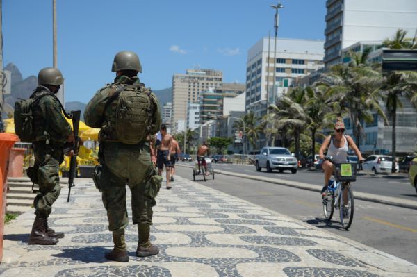 Fracasso: Intervenção no Rio deu em nada