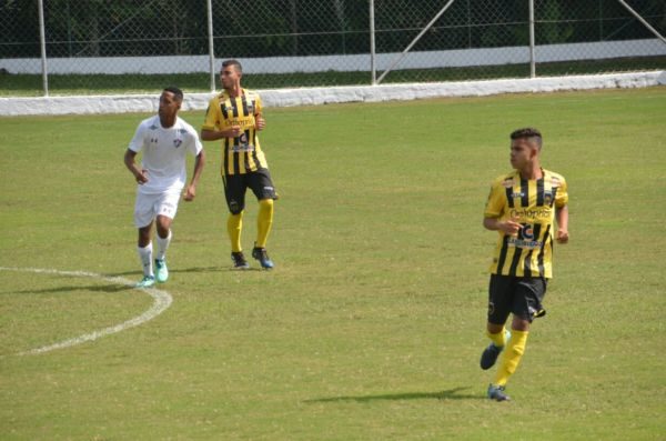 Com 14 gols em três jogos, Sub-14 garante vaga nas quartas da Nacional  Voltaço Cup — Fluminense Football Club