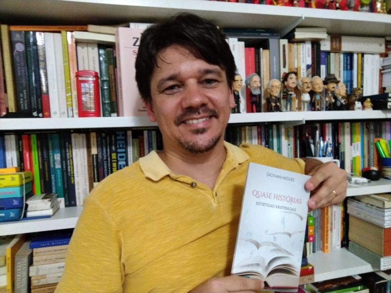 Primeiro livro de Giovani Miguez é a obra convidada para o lançamento da  segunda temporada do 'Noites de Autógrafos' - Diário do Vale