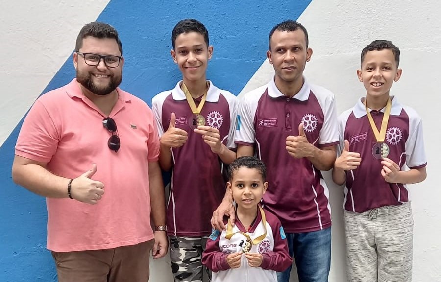 Atletas do Clube dos Funcionários vencem Torneio de Xadrez em Angra dos  Reis - Jornal Folha do Aço